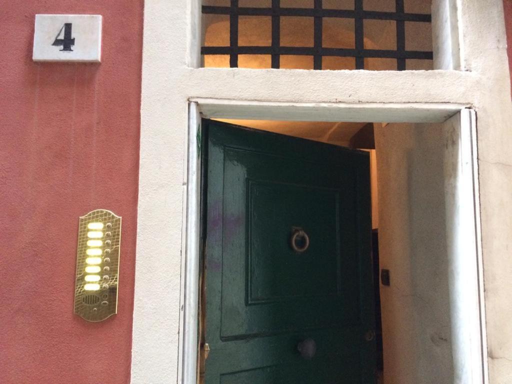 Come A Casa Apartment Генуя Экстерьер фото